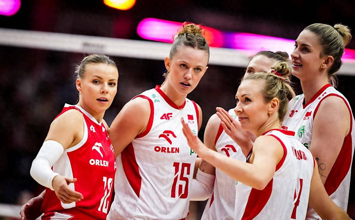 意大利轻取波兰,提前晋级淘汰赛 意大利轻取波兰,提前晋级淘汰赛