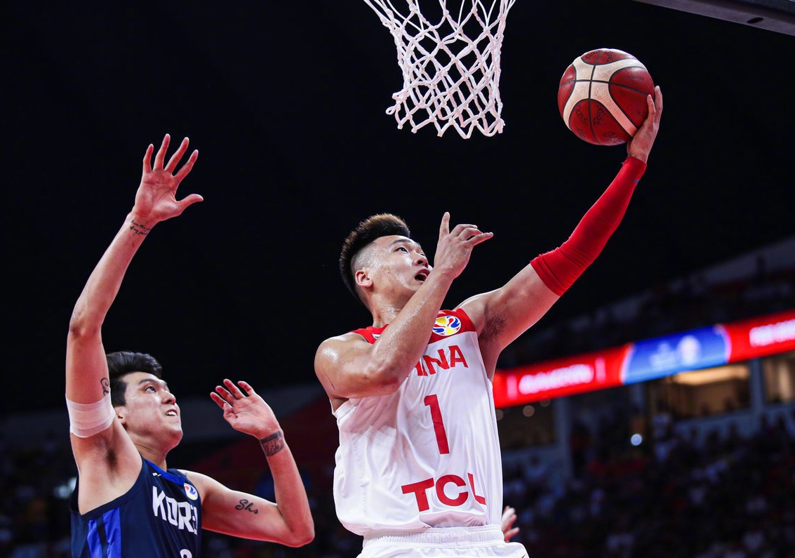 青海男篮客场大获全胜，取得横扫